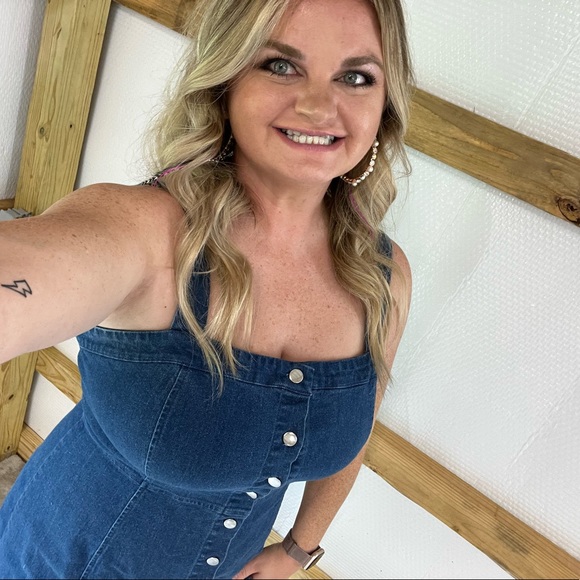 Meet your Posher, Rikki - Picture 1 of 1